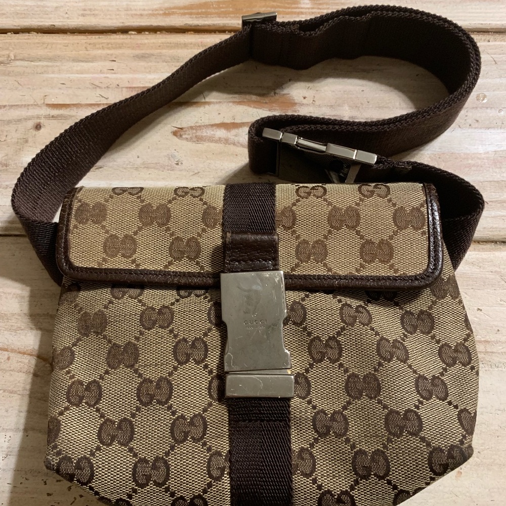 Gucci fanny pack
